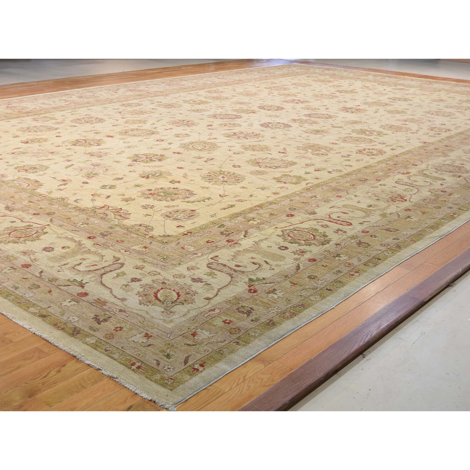 GALLERY OF ORIENTAL RUGS